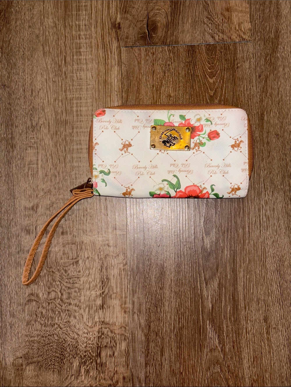 Beverly Hills Polo Club Floral Wristlet Wallet in White and Tan